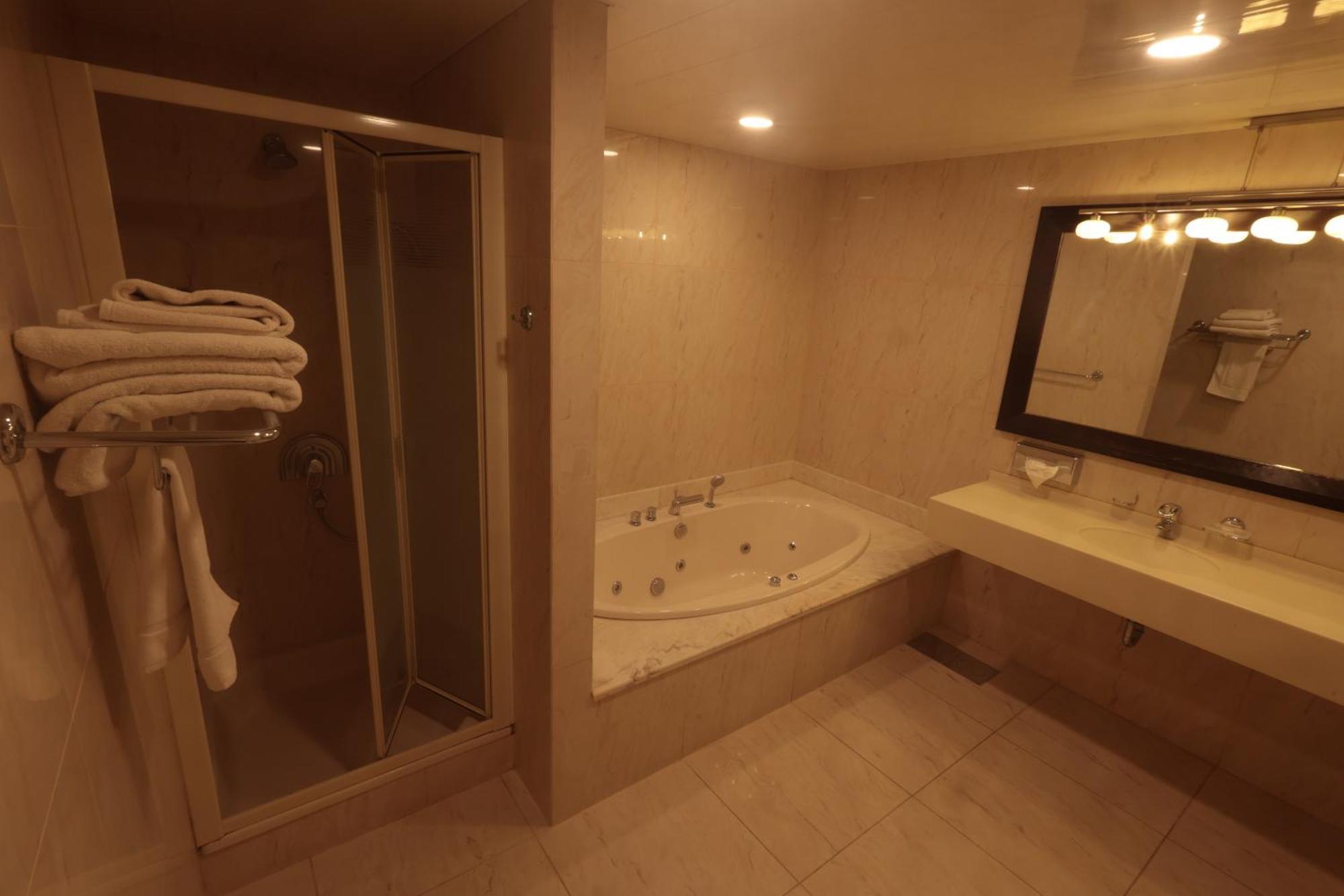 Monteverde Hotel Beit Mery ภายนอก รูปภาพ